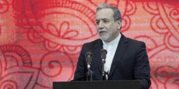 توصیه عراقچی به ترامپ