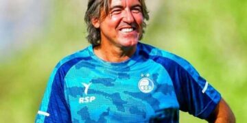 ساپینتو حق دارد سر بازیکنان استقلال فریاد بکشد/ این همه اشتباه سرمربی را نگران المحرق کرده است