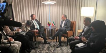 هشدار ایران و ونزوئلا درباره تهدیدات آمریکا در کارائیب و غرب آسیا