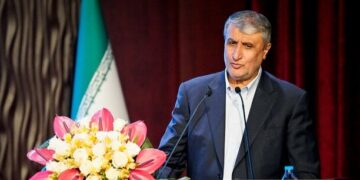 ۲ بازرس آژانس از ایران خارج شدند