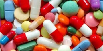 ایرانیها در نیمه اول امسال ۲۸ میلیارد عدد دارو خریدند؛ ۱۰ داروی پرمصرف کدامند؟