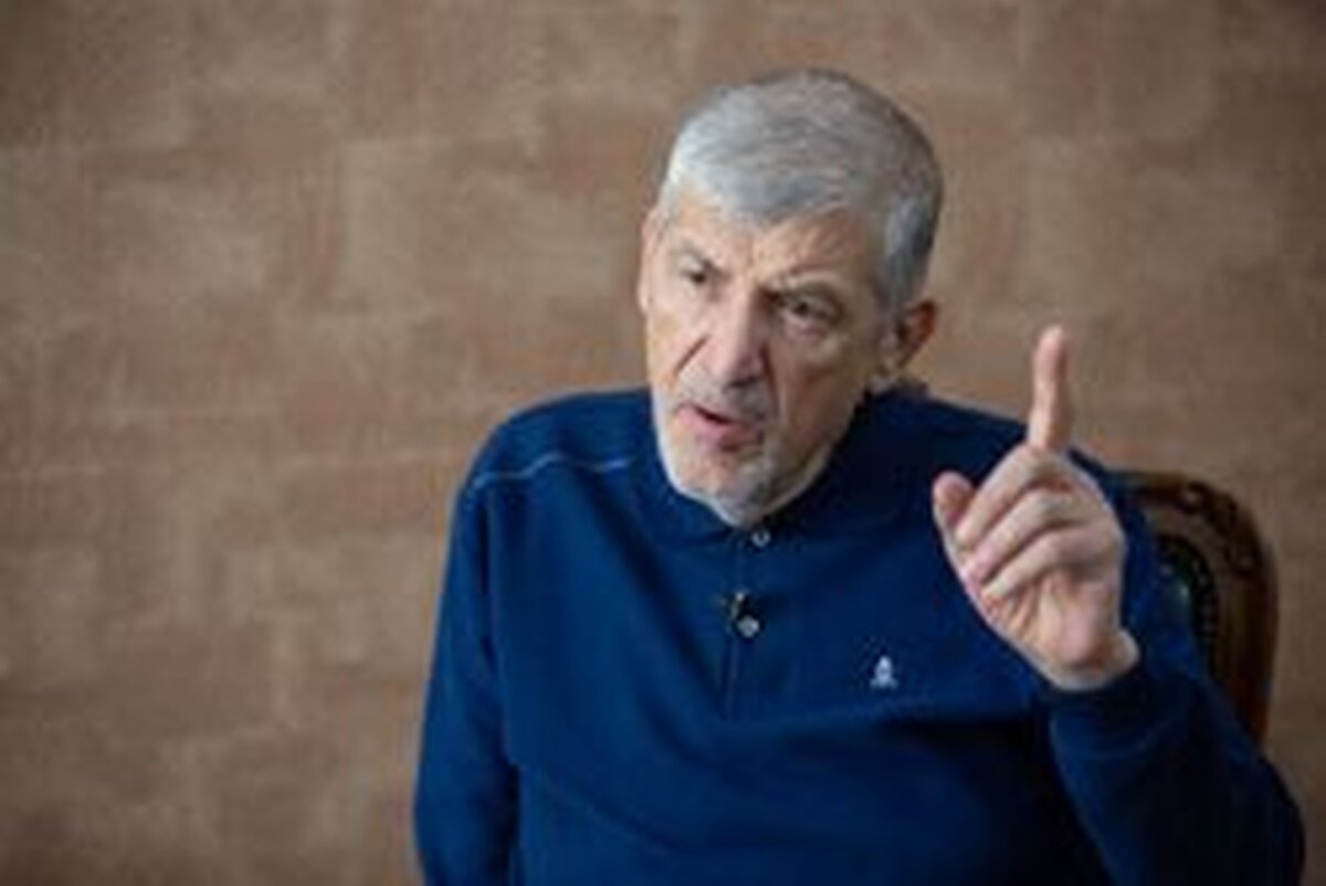 دفاع فعال اصولگرای نزدیک به لاریجانی از تذکر قالیباف به روحانی و ظریف