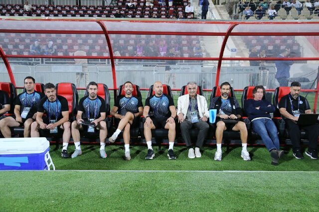 وریا غفوری روی نیمکت استقلال در آسیا نشست + عکس وریا غفوری روی نیمکت استقلال در آسیا نشست + عکس