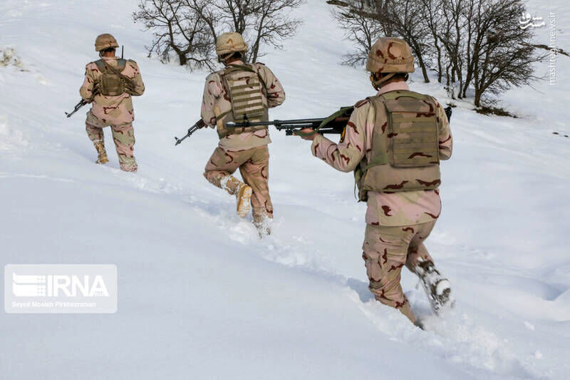 تلاش اتباع افغان برای ورود غیرقانونی به ایران/ 2 هزار نفر از  برف و کولاک نجات یافتند